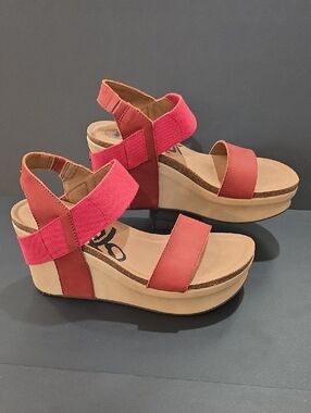 OTBT Coral Red Platform Wedge Sandals